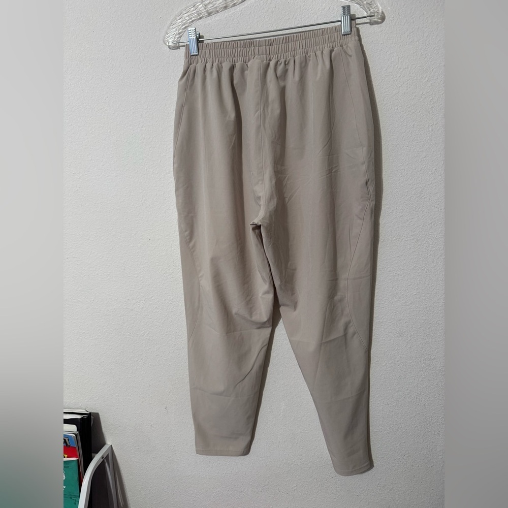 Womens Gymshark Joggers - Picture 4 of 8